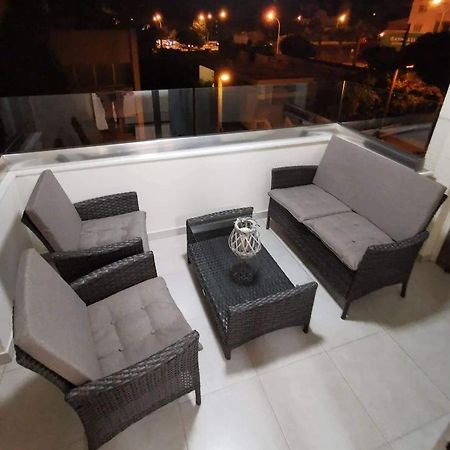Tony'S Boutique Apartment Larnaca Dış mekan fotoğraf