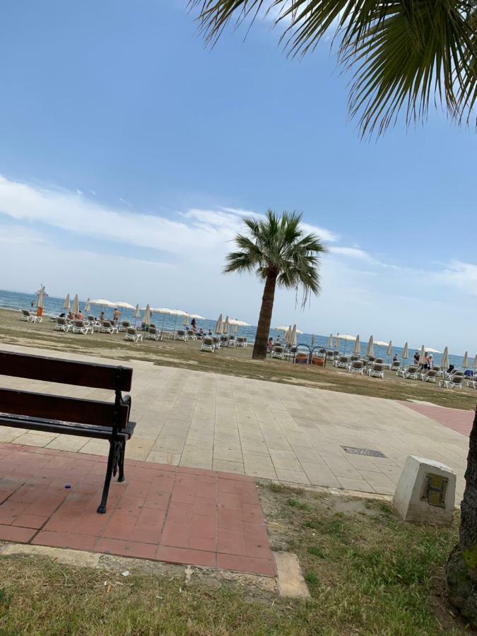 Tony'S Boutique Apartment Larnaca Dış mekan fotoğraf