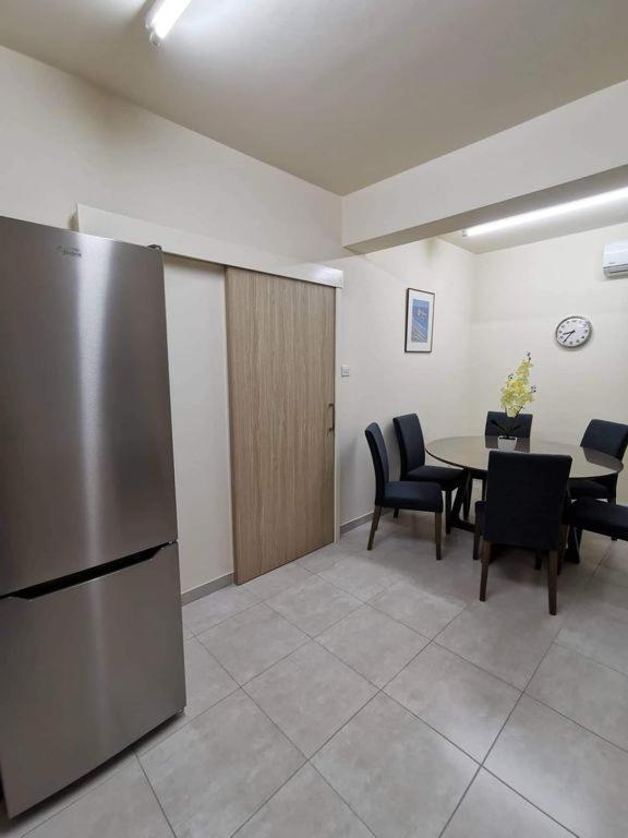 Tony'S Boutique Apartment Larnaca Dış mekan fotoğraf